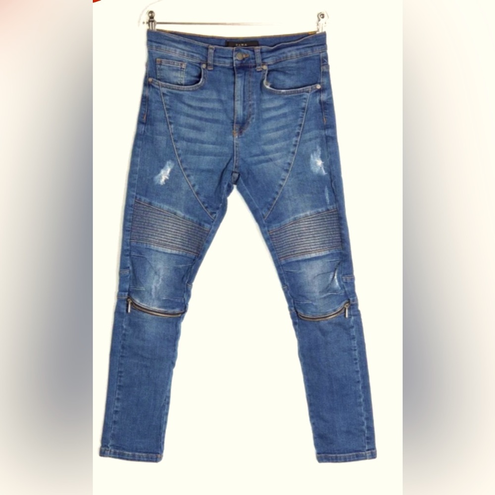 ZARA MEN DENIMWEAR MOTO BIKER SKINNY DISTRESSED JEANS WITH ZIPPERS AT KNEES.